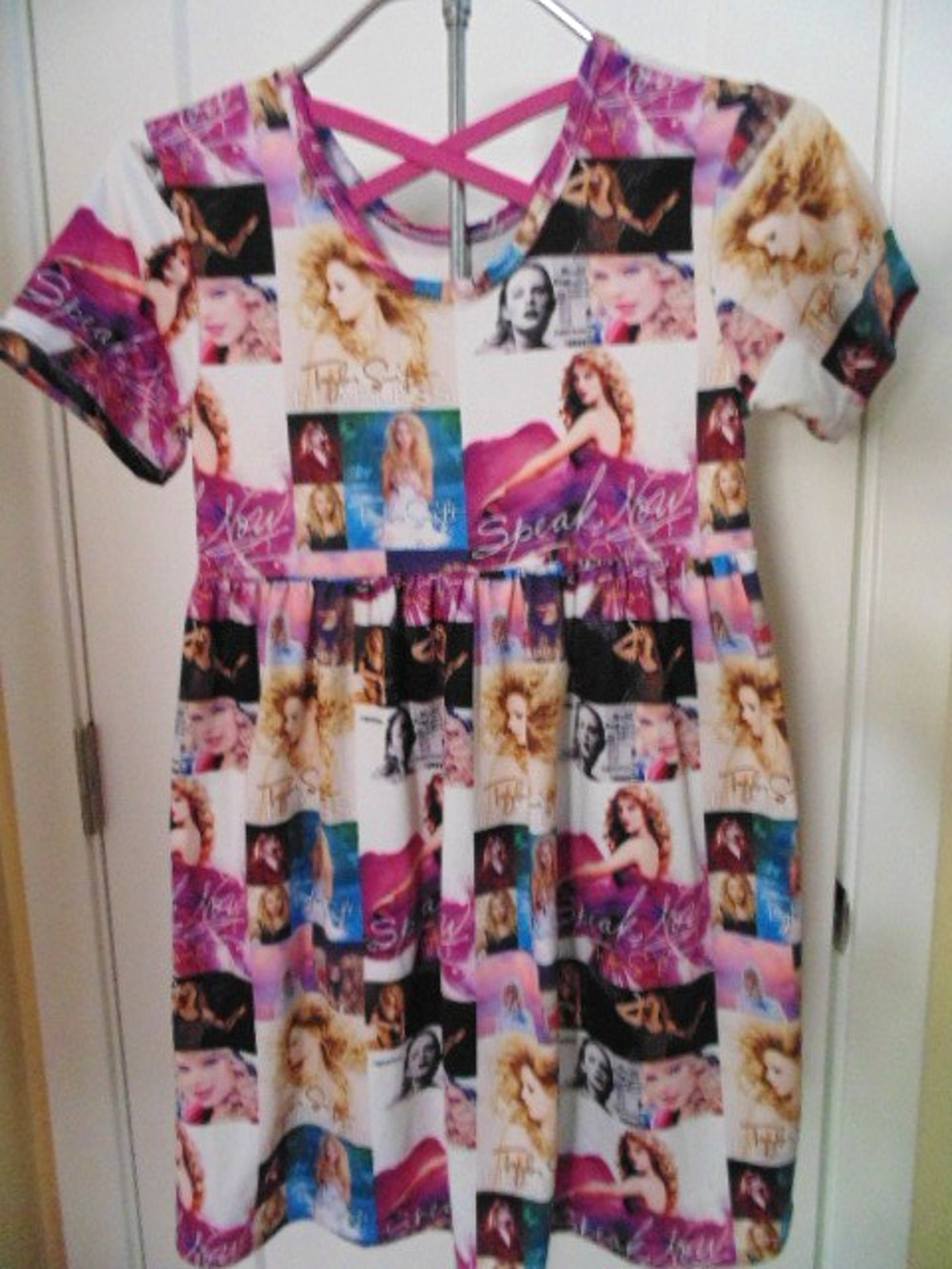 Swifty Taylor Swift Albums Print Girls DRESS Age 8/9 sz 4XL Crisscross Neckline